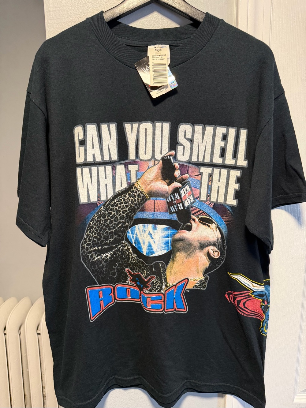NWTS Vintage WWF Y2K 2000 The Rock Wrap Around T Shirt Size Men’s Large